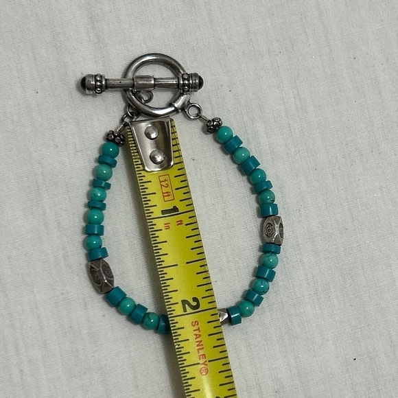 Petite Turquoise Bead Bracelet Silver Hardware Unsigned Unstamped - Picture 5 of 5